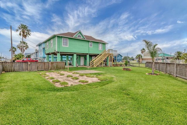 286 Ling Street, Bayou Vista, TX 77563