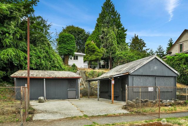 2328 Tacoma Avenue S, Tacoma, WA 98402