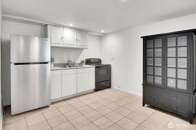 2328 Tacoma Avenue S, Tacoma, WA 98402