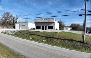 914 Red Rd, Mcminnville, TN 37110