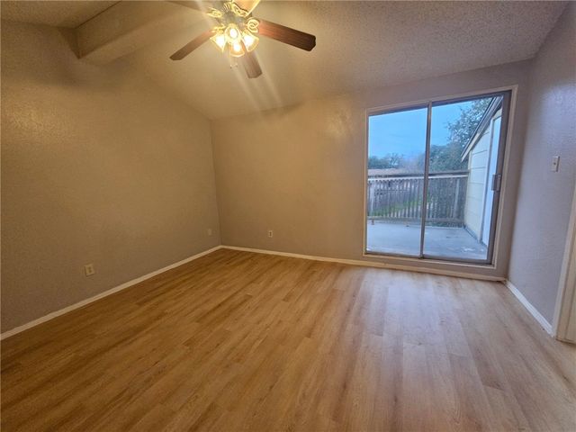 4023 Oak Bay Dr i, Corpus Christi, TX 78413