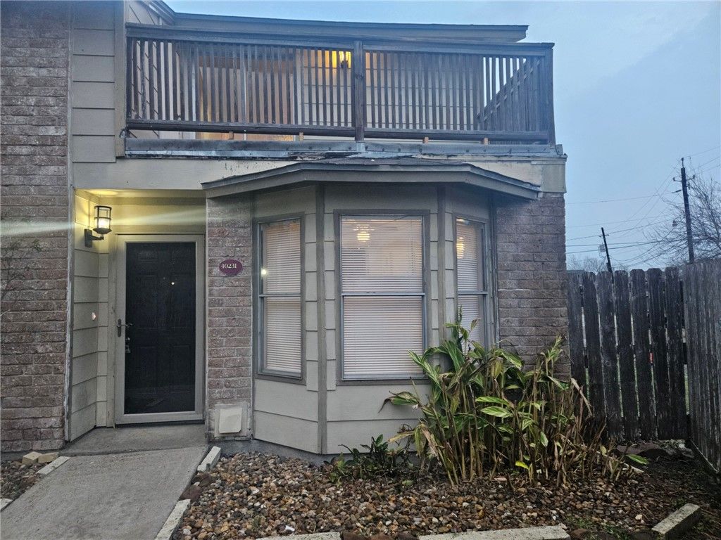 4023 Oak Bay Dr i, Corpus Christi, TX 78413