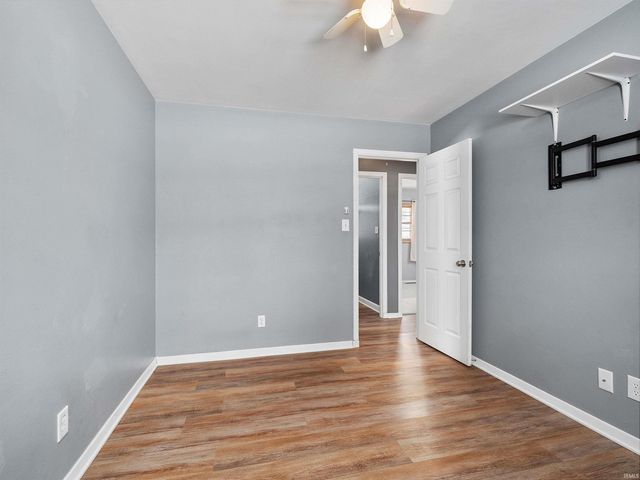 5749 Meadowbrook Drive, Fort Wayne, IN 46835