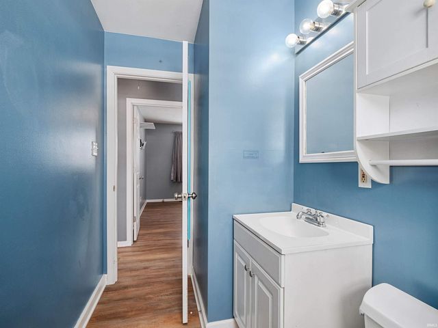 5749 Meadowbrook Drive, Fort Wayne, IN 46835