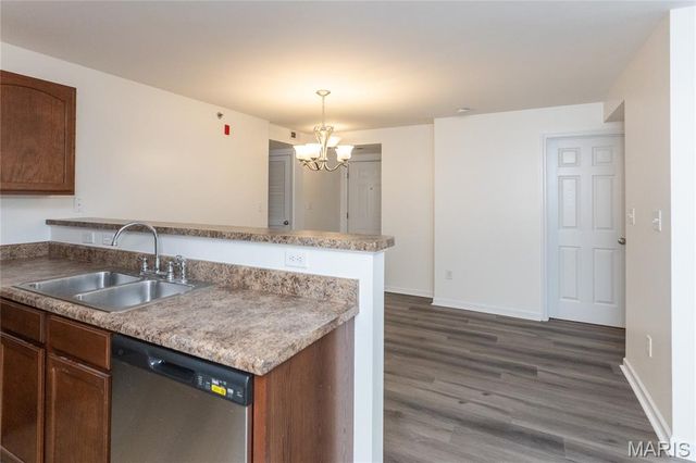 9740 Bexley Station Drive 7G, Unincorporated, MO 63123
