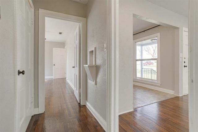 4921 Pershing Avenue, Fort Worth, TX 76107