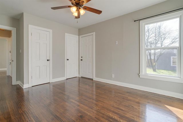 4921 Pershing Avenue, Fort Worth, TX 76107