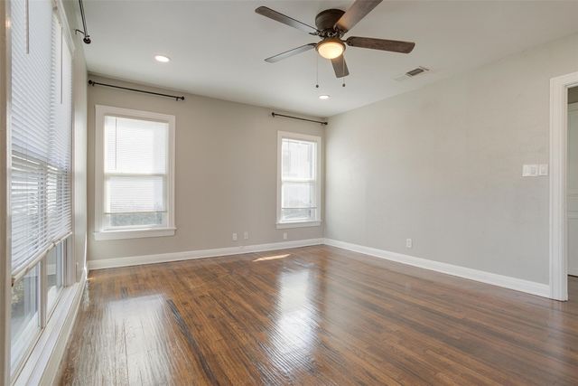 4921 Pershing Avenue, Fort Worth, TX 76107