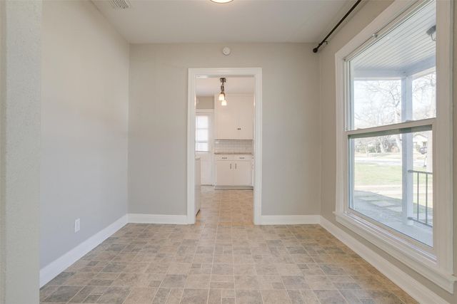 4921 Pershing Avenue, Fort Worth, TX 76107