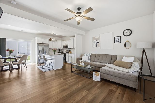 1237 Ronald Way, North Liberty, IA 52317