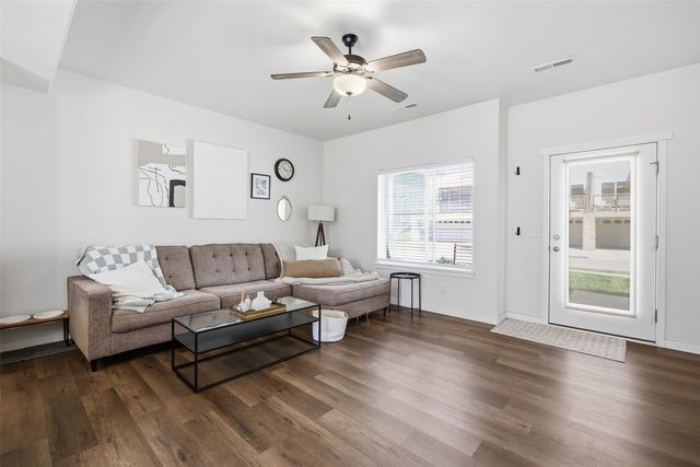 1237 Ronald Way, North Liberty, IA 52317
