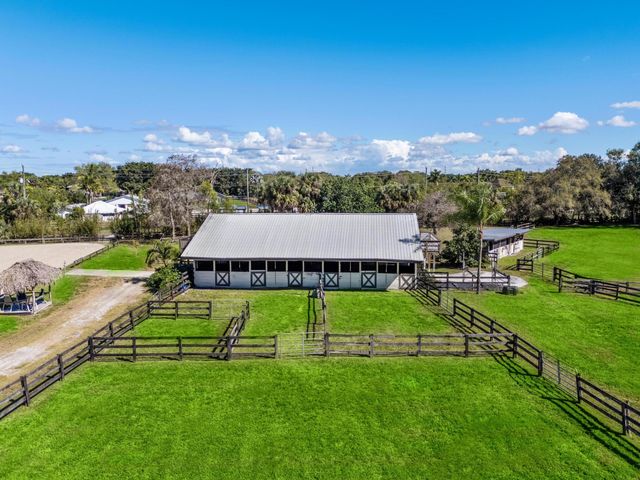 790 E Rambling Drive, Wellington, FL 33414