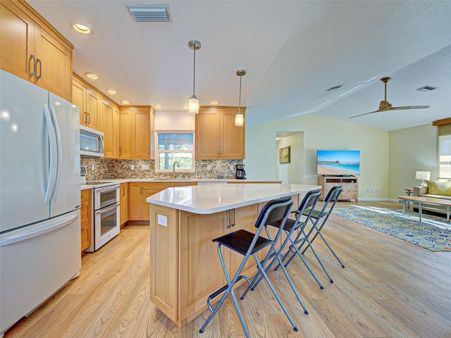 940 BRENGLE AVENUE, Englewood, FL 34223