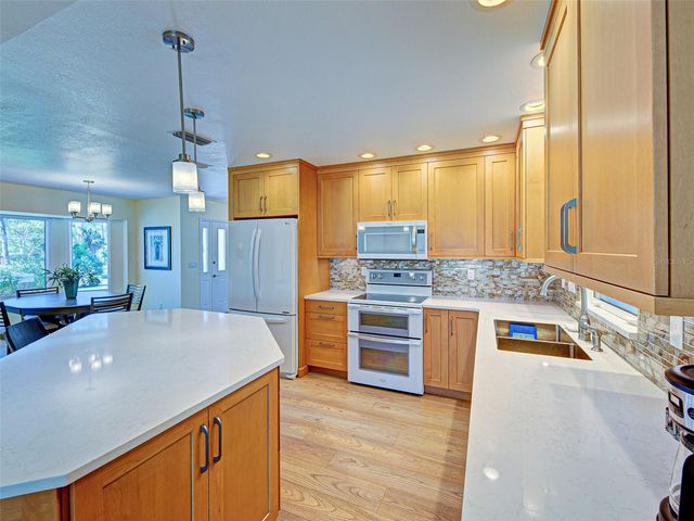 940 BRENGLE AVENUE, Englewood, FL 34223