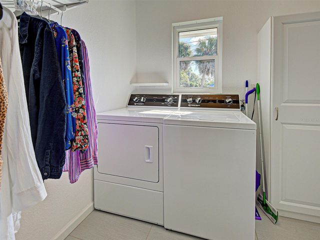 940 BRENGLE AVENUE, Englewood, FL 34223