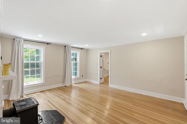 4273 QUAKERBRIDGE RD, Princeton, NJ 08540