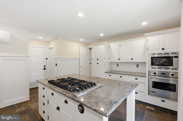4273 QUAKERBRIDGE RD, Princeton, NJ 08540