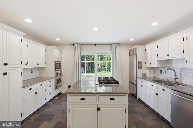 4273 QUAKERBRIDGE RD, Princeton, NJ 08540