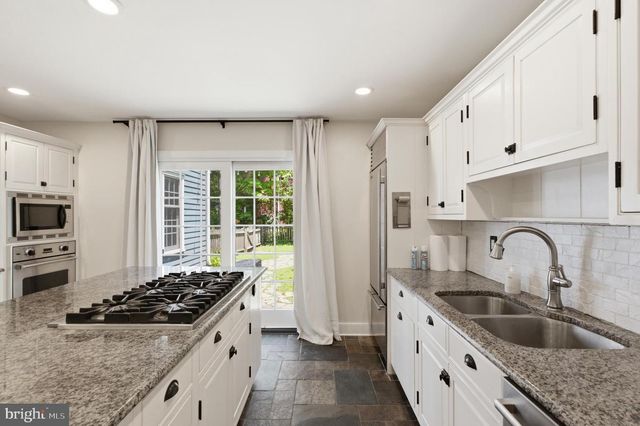 4273 QUAKERBRIDGE RD, Princeton, NJ 08540