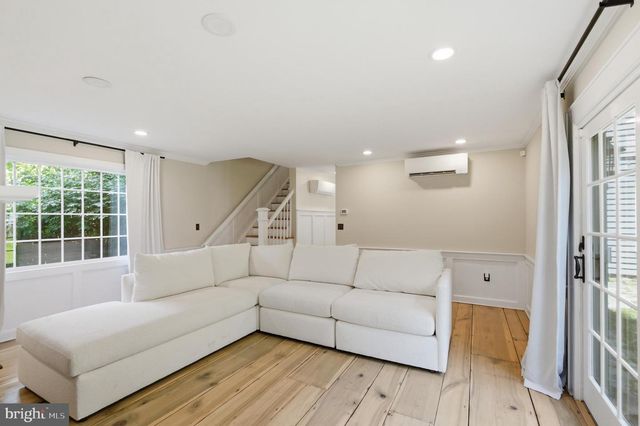 4273 QUAKERBRIDGE RD, Princeton, NJ 08540