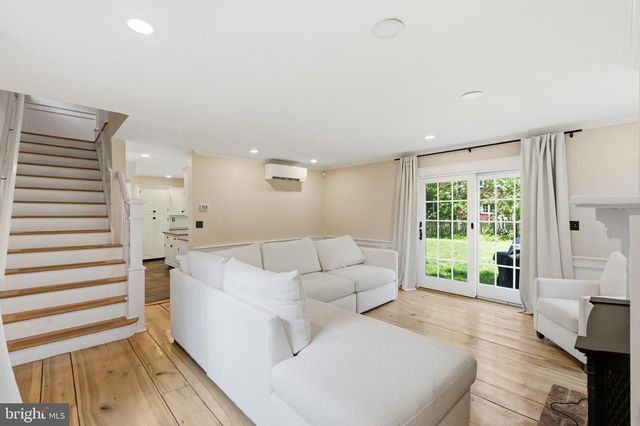 4273 QUAKERBRIDGE RD, Princeton, NJ 08540