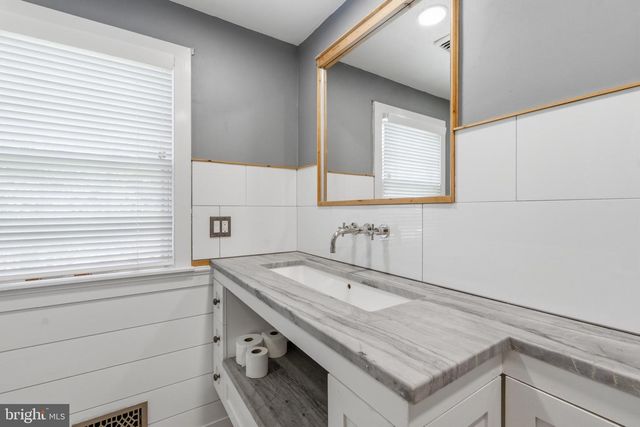 4273 QUAKERBRIDGE RD, Princeton, NJ 08540