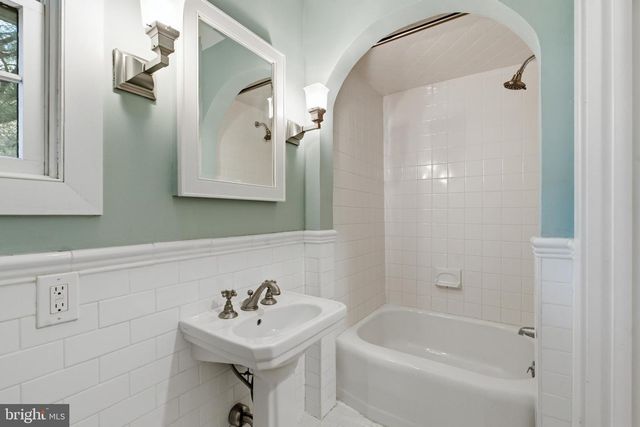 4273 QUAKERBRIDGE RD, Princeton, NJ 08540