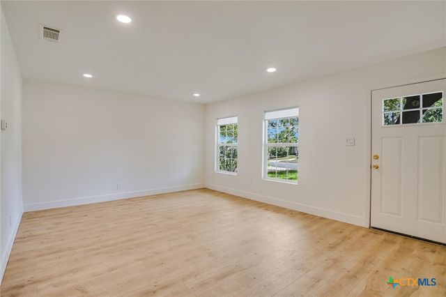 9809 Dallum Drive, Austin, TX 78753