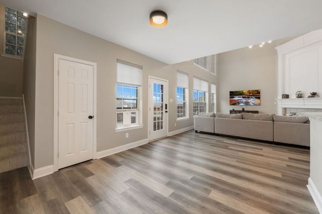 1009 Highfield Trail, Irving, TX 75063