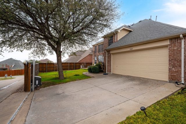1009 Highfield Trail, Irving, TX 75063