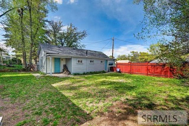 318 Johnson Avenue, Pocatello, ID 83204