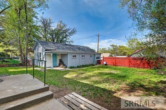 318 Johnson Avenue, Pocatello, ID 83204