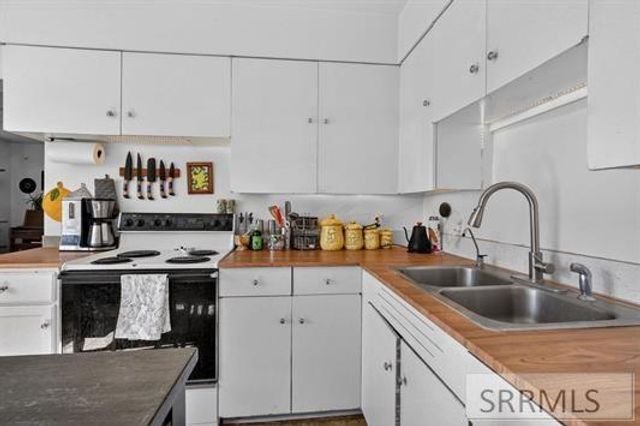 318 Johnson Avenue, Pocatello, ID 83204