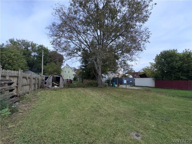 2236 Niagara Avenue, Niagara Falls, NY 14305