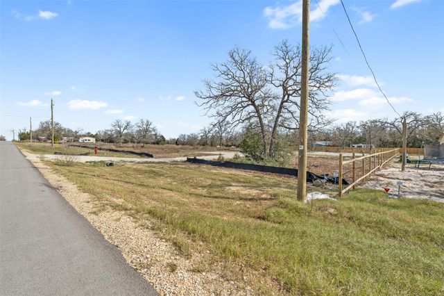 328 La Selva DR, Elgin, TX 78621