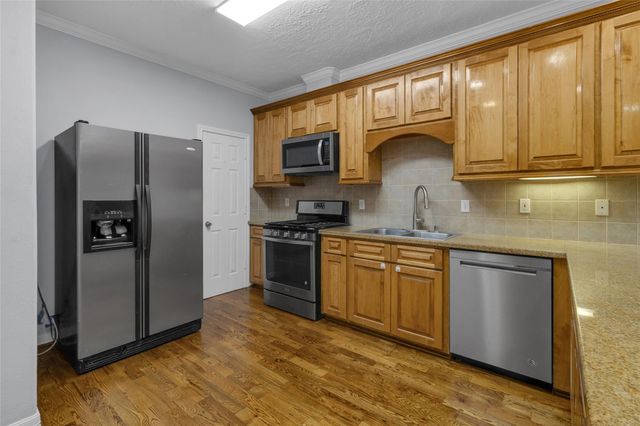 341 W 23rd Street, Houston, TX 77008