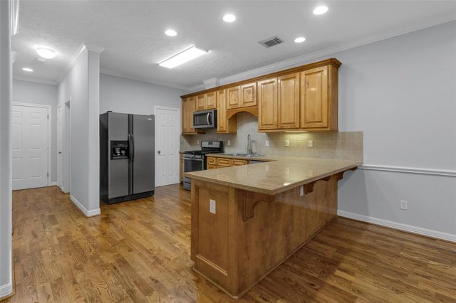 341 W 23rd Street, Houston, TX 77008