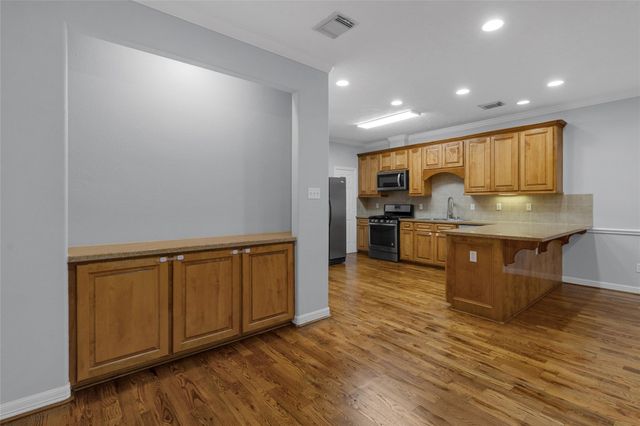 341 W 23rd Street, Houston, TX 77008