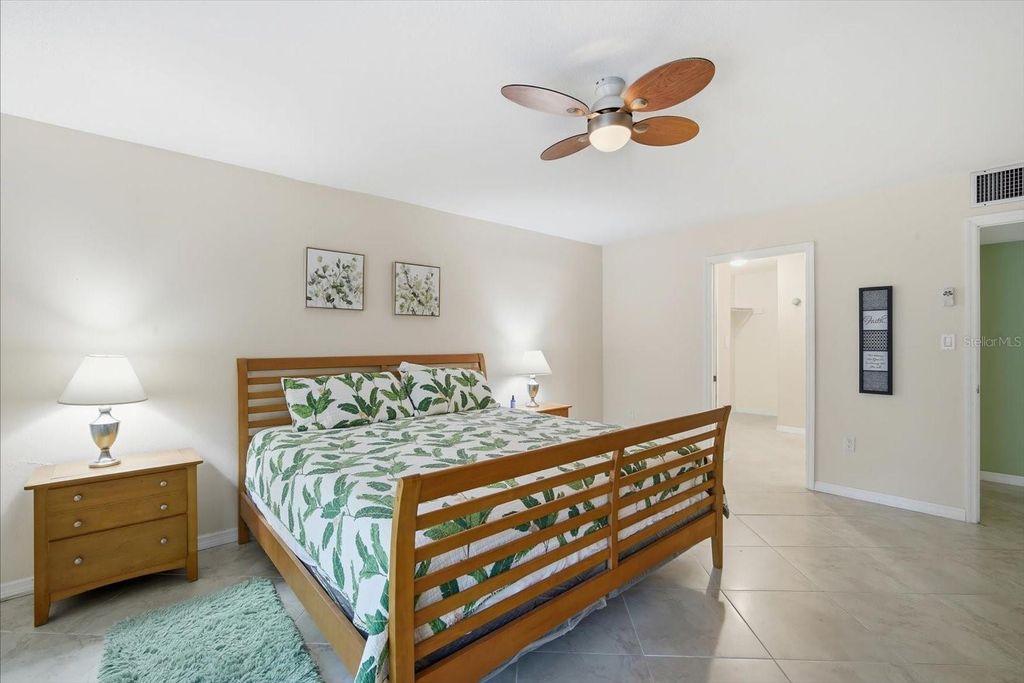 Image 14 of property listing at 169 PINEHURST DRIVE 169, Bradenton, FL 34210