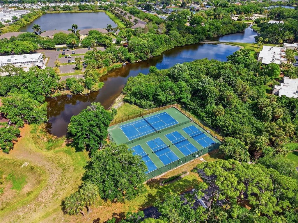 Image 27 of property listing at 169 PINEHURST DRIVE 169, Bradenton, FL 34210
