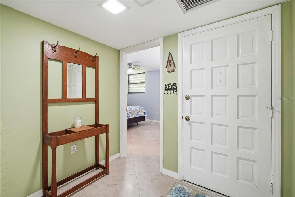 Image 4 of property listing at 169 PINEHURST DRIVE 169, Bradenton, FL 34210