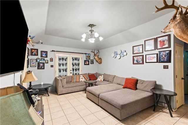 564 N La Paloma Street, Rio Grande City, TX 78582