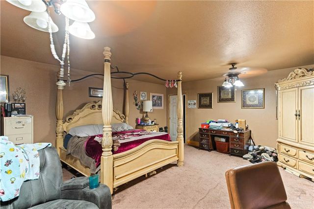 564 N La Paloma Street, Rio Grande City, TX 78582