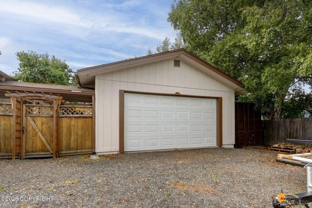 4131 W 72nd Avenue, Anchorage, AK 99502
