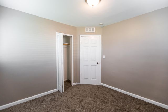 21400 Parklawn Street, Oak Park City, MI 48237