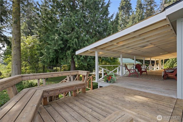 2659 S East Camano Drive, Camano Island, WA 98282