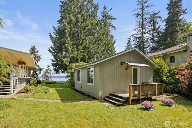 2659 S East Camano Drive, Camano Island, WA 98282