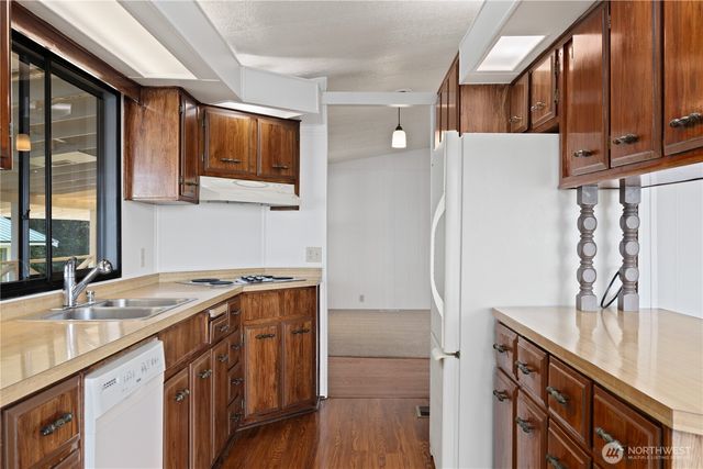 2659 S East Camano Drive, Camano Island, WA 98282