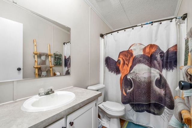 15180 S 1453 Road, Stockton, MO 65785