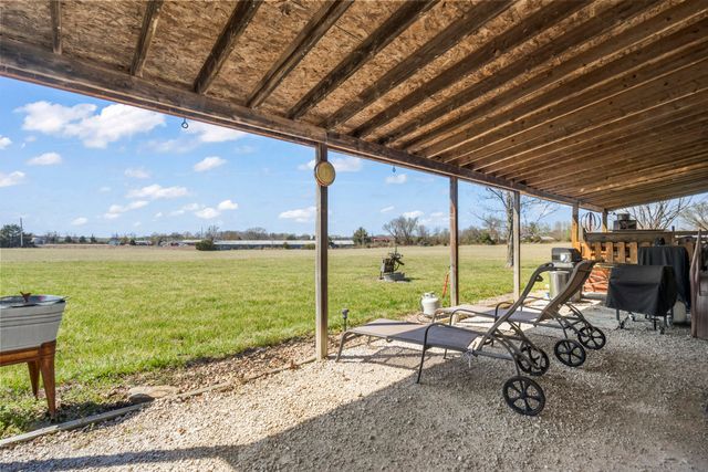 15180 S 1453 Road, Stockton, MO 65785